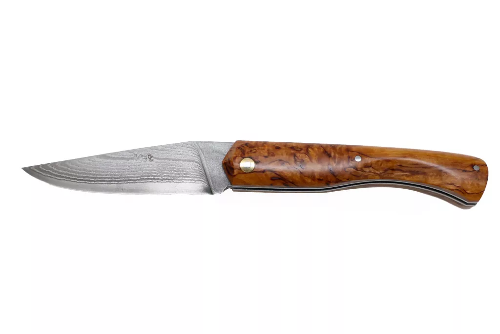 Couteau pliant Le Boulary par la coutellerie la Bonne Trempe - manche en olivier stabilisé et lame Suminagashi